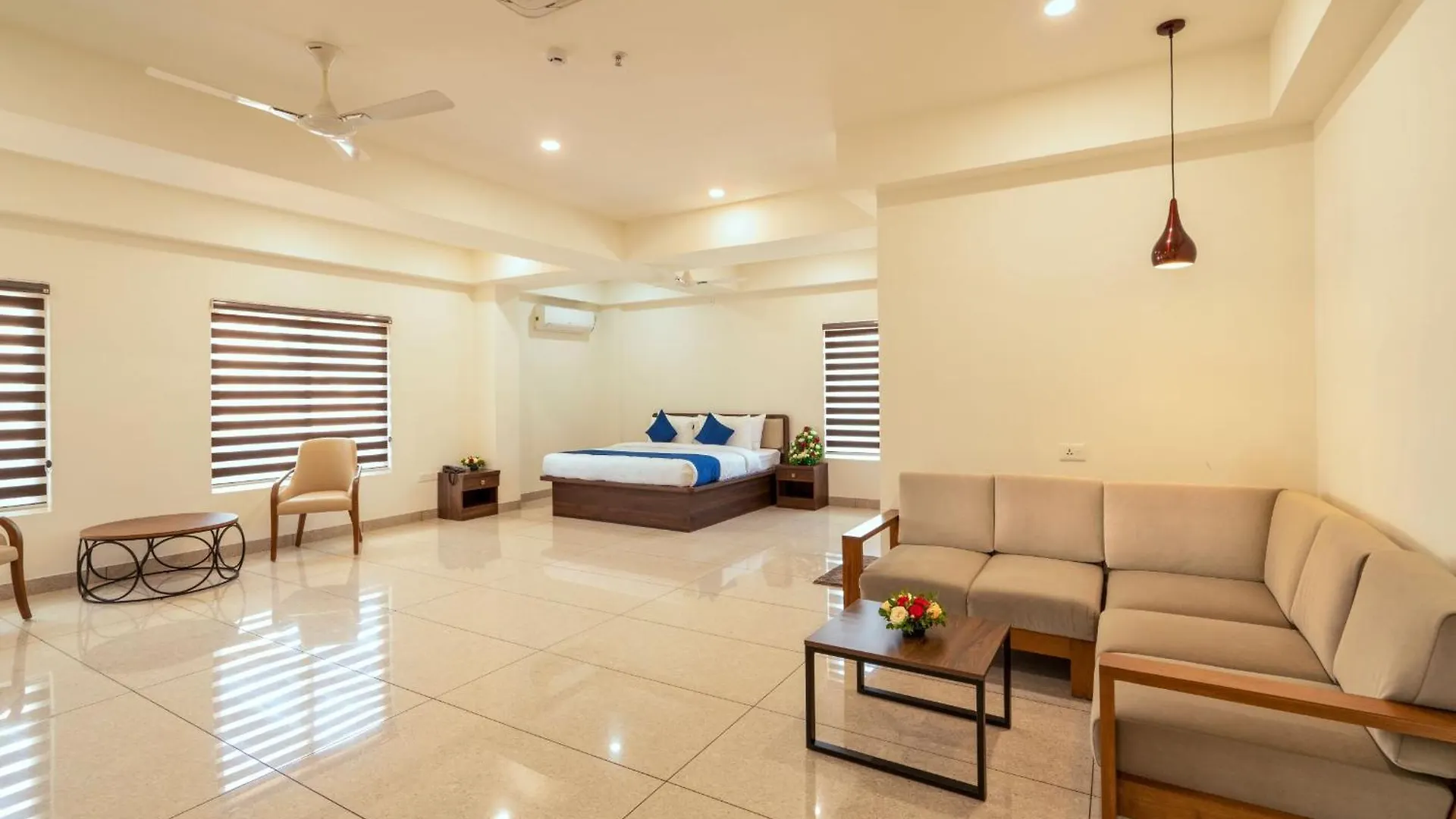 Kumbanad Heritage Hotel Vennikulam